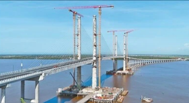 圭亞那：中企承建大橋提升通行效率