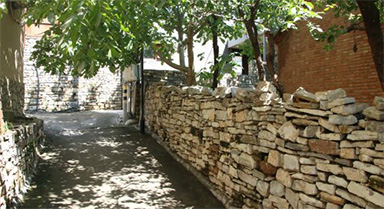 一個(gè)村落的“石”說新語